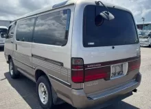 Губа TOYOTA HIACE 1995|Цвет 21T 5215995J28B0 KZH106W 1KZTE, задняя Губа TOYOTA HIACE 1995|Цвет 21T 5215995J28B0 KZH106W 1KZTE, задняя