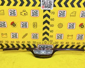 Накладка на торпеду Mercedes-Benz