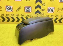 Бардачок между сиденьями TOYOTA HIACE 1999 5881126040 KZH106W 1KZTE, передний