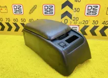 Бардачок между сиденьями TOYOTA HIACE 1998 5881126040 KZH106W 1KZTE, передний