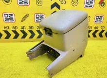 Бардачок между сиденьями TOYOTA LAND CRUISER 1999 5890160310A0 UZJ100W 2UZFE, передний