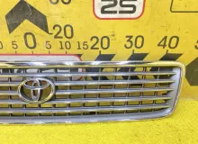 Решетка радиатора TOYOTA HIACE 1998 5311126130 KZH106W 1KZTE, передняя