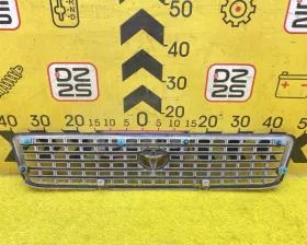 Решетка радиатора Toyota