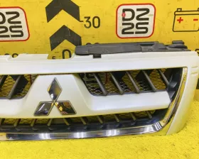 Решетка радиатора MITSUBISHI