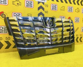 Решетка радиатора Toyota