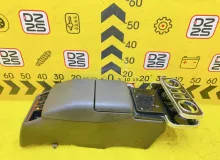 Бардачок между сиденьями TOYOTA HIACE 1995 5881026011 KZH106W 1KZTE, передний