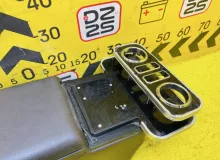 Бардачок между сиденьями TOYOTA HIACE 1995 5881026011 KZH106W 1KZTE, передний
