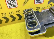 Бардачок между сиденьями TOYOTA HIACE 1995 5881026011 KZH106W 1KZTE, передний