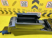 Бардачок между сиденьями Mercedes-Benz E-CLASS 2013 A21268020529H20 WDD212 M276DE35, передний