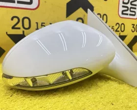 Уши Mercedes-Benz