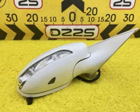 Уши Mercedes-Benz