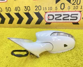 Уши Mercedes-Benz