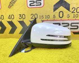 Уши Mercedes-Benz