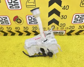 Бачок стеклоомывателя Toyota