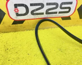 Молдинги на крыше Toyota