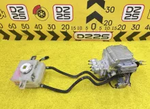 Главный тормозной цилиндр TOYOTA ESQUIRE 2015 4705028010 ZWR80G 2ZRFXE, передний