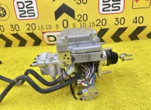 Главный тормозной цилиндр TOYOTA ESQUIRE 2015 4705028010 ZWR80G 2ZRFXE, передний