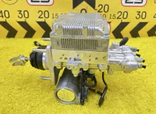 Главный тормозной цилиндр TOYOTA ESQUIRE 2015 4705028010 ZWR80G 2ZRFXE, передний