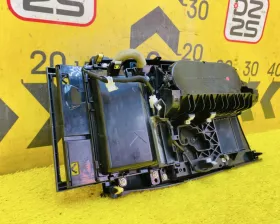 Консоль автомата Toyota