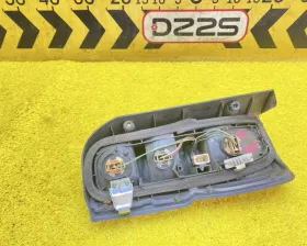 Стоп-сигнал Toyota