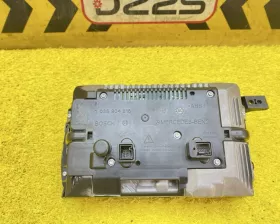 Монитор Mercedes-Benz