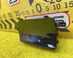 Монитор Mercedes-Benz