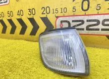 Габарит MITSUBISHI DELICA 1999|Цвет W09 MR441894 PD6W 6G72, передний правый Габарит MITSUBISHI DELICA 1999|Цвет W09 MR441894 PD6W 6G72, передний правый
