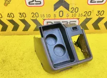 Бардачок TOYOTA HIACE 1995 5891026060 KZH106W 1KZTE, передний