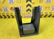 Бардачок MITSUBISHI DELICA 1999 MR793543 PD6W 6G72, передний