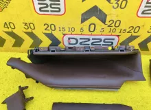 Бардачок TOYOTA ESQUIRE 2015 5543228260 ZWR80G 2ZRFXE, передний