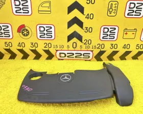 Пластиковая крышка на двс Mercedes-Benz