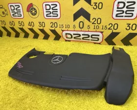 Пластиковая крышка на двс Mercedes-Benz