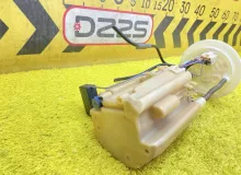 Топливный насос TOYOTA HILUX SURF 2004 7702035080 VZN215W 5VZFE, задний