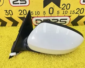 Уши Nissan