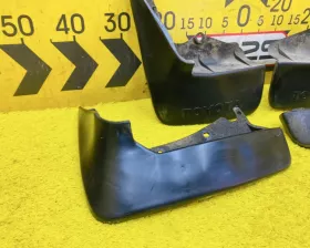 Брызговики комплект Toyota