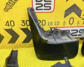 Брызговики комплект Toyota
