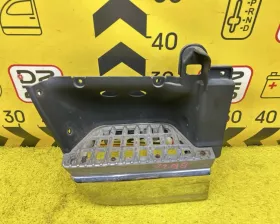 Подножка Isuzu