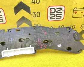 Доводчик двери Toyota