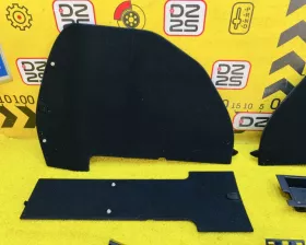 Пол багажника пластик Toyota
