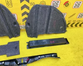 Пол багажника пластик Toyota