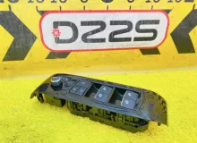 Блок управления стеклоподъемниками TOYOTA VELLFIRE 2015 8404048160 AGH35W 2ARFE, передний правый