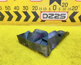 Подкрылок Toyota