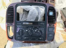 Блок управления климат-контролем TOYOTA LAND CRUISER 1999 8401360020 UZJ100W 2UZFE, передний