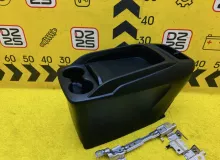 Бардачок между сиденьями TOYOTA VELLFIRE 2015 5881058150C0 AGH35W 2ARFE, передний