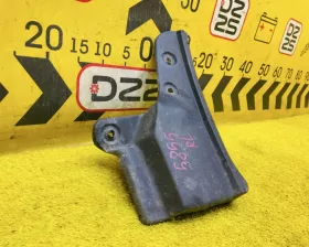 Подкрылок Toyota