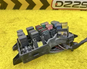 Блок предохранителей Mitsubishi