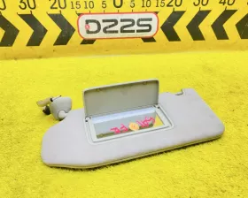 Козырек Nissan