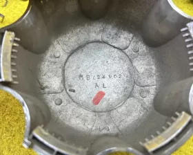 Колпаки на колеса Mitsubishi