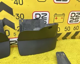 Брызговики комплект Toyota