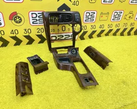 Консоль магнитофона Nissan